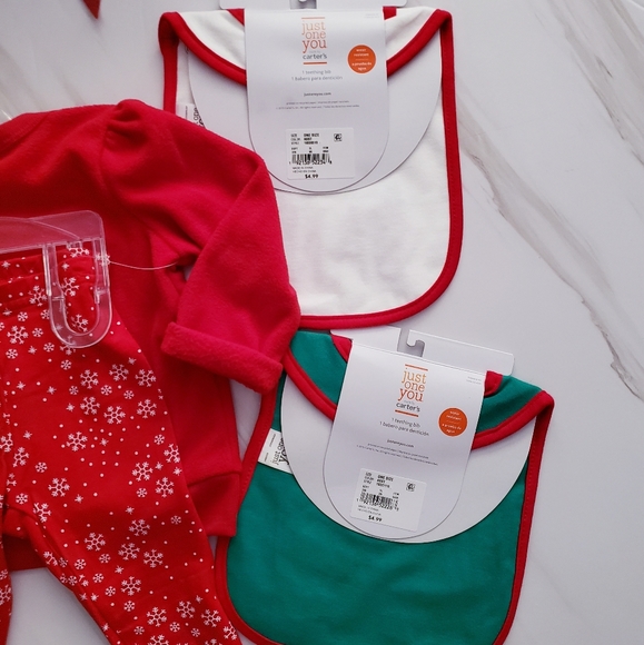 Carter's Baby Lot Outfit and Bibs Sz. 6 Months - Picture 7 of 12